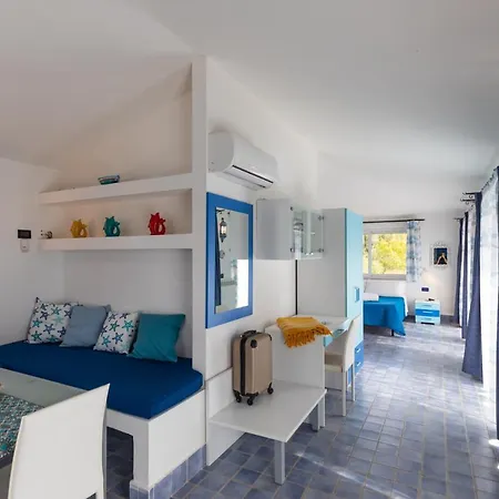 Kore, Semesterbostad