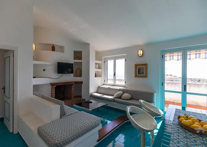 Kore, * Capo Vaticano